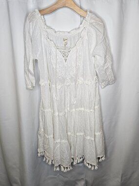 NWT Alex Max White Boho Crinkle Tiered Mini Tassel Dress